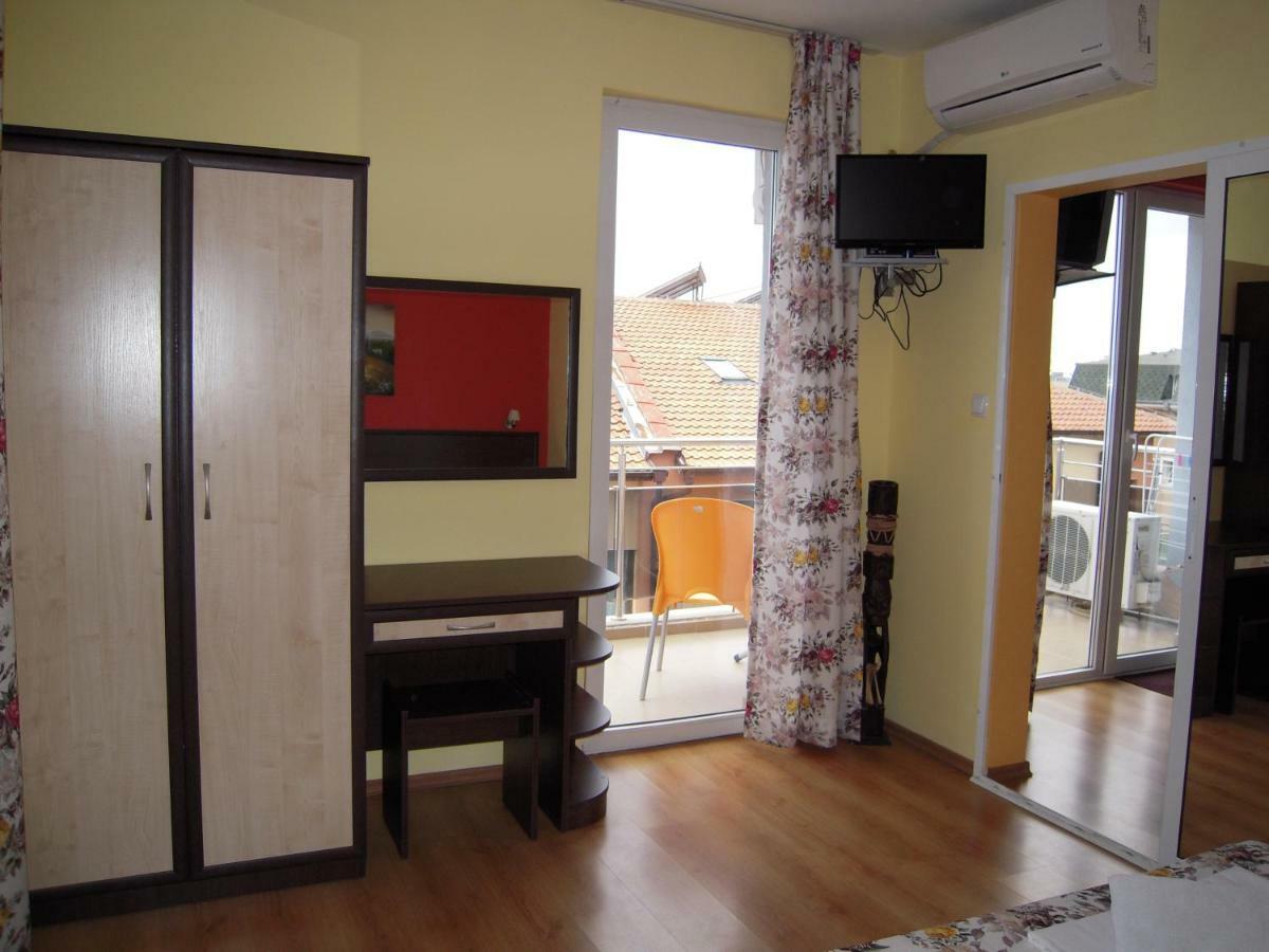 Bona Dea Club Sveti Vlas Ngoại thất bức ảnh